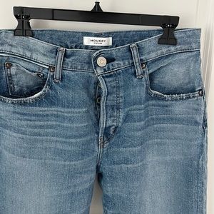 Moussy vintage straight mid rise jeans. NEW!